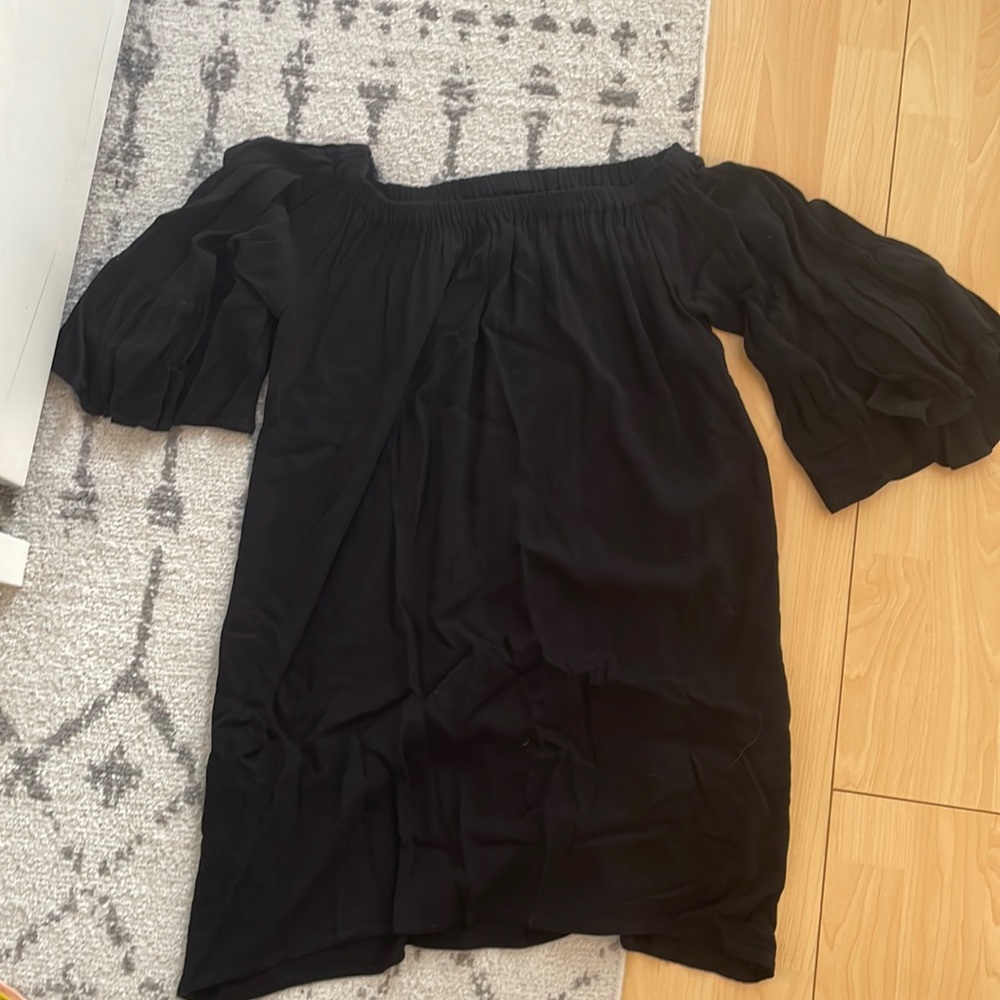 Ava Sky off shoulder black dress (size: xs)